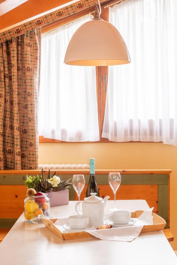 Nevesole Folgarida Resort Aparthotel מראה חיצוני תמונה