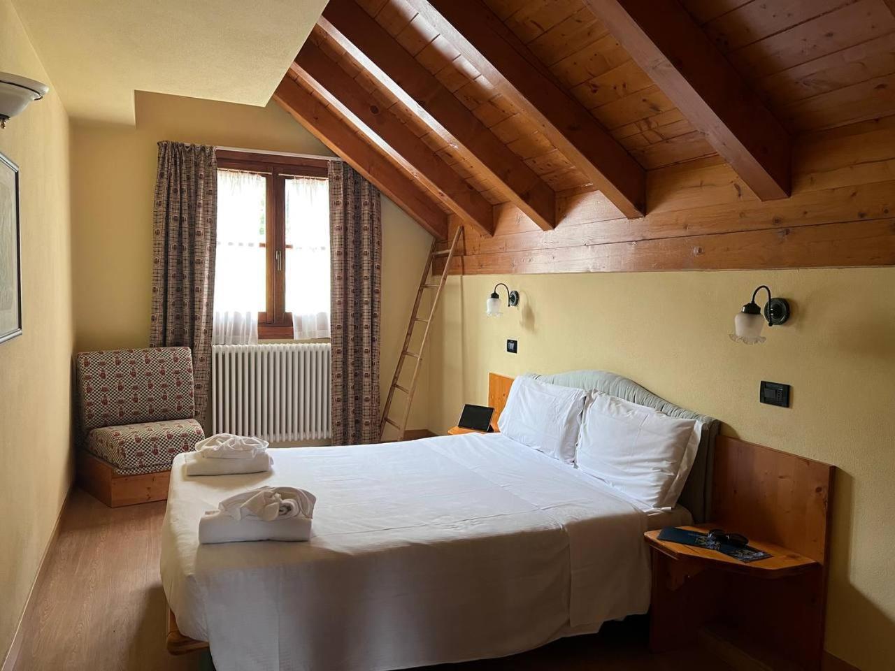 Nevesole Folgarida Resort Aparthotel מראה חיצוני תמונה