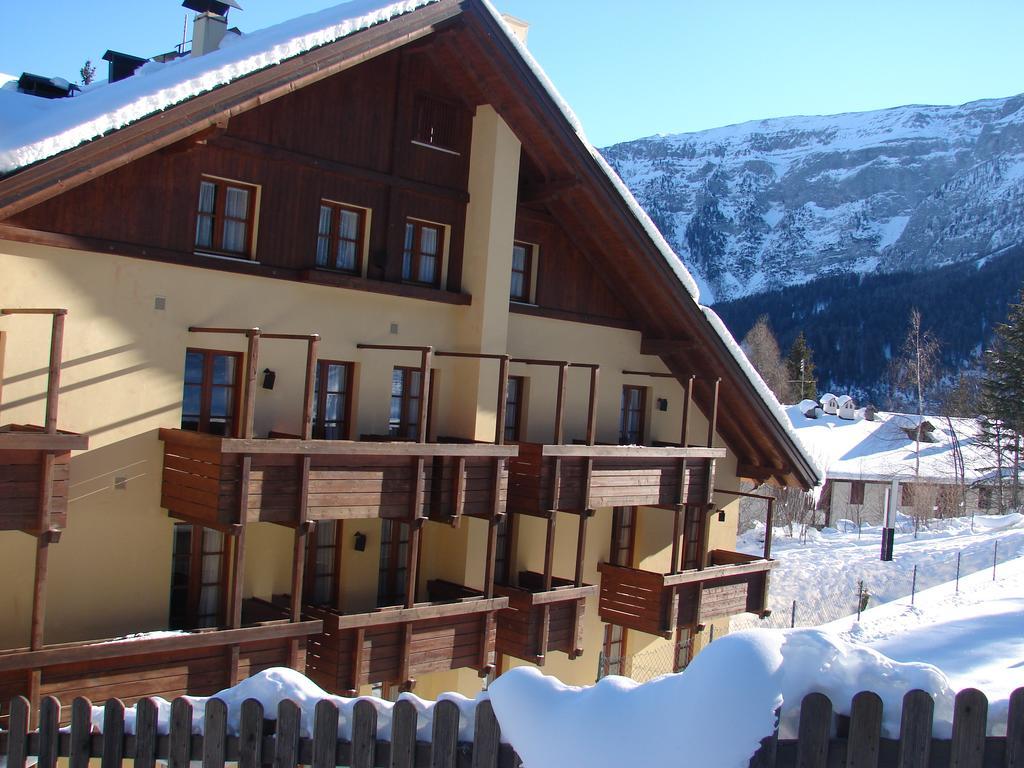 Nevesole Folgarida Resort Aparthotel מראה חיצוני תמונה