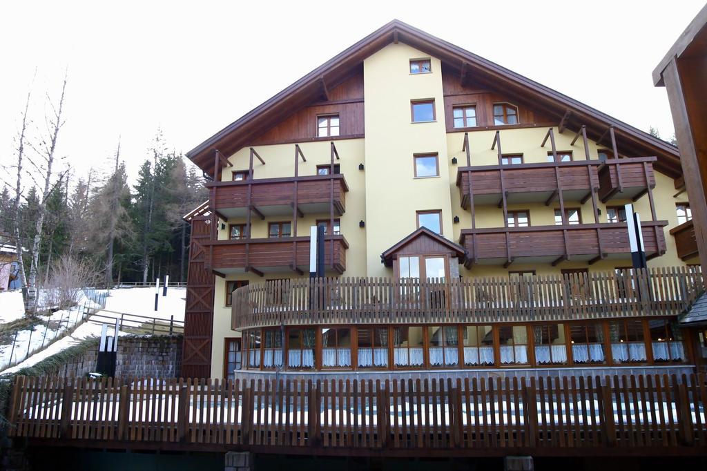 Nevesole Folgarida Resort Aparthotel מראה חיצוני תמונה