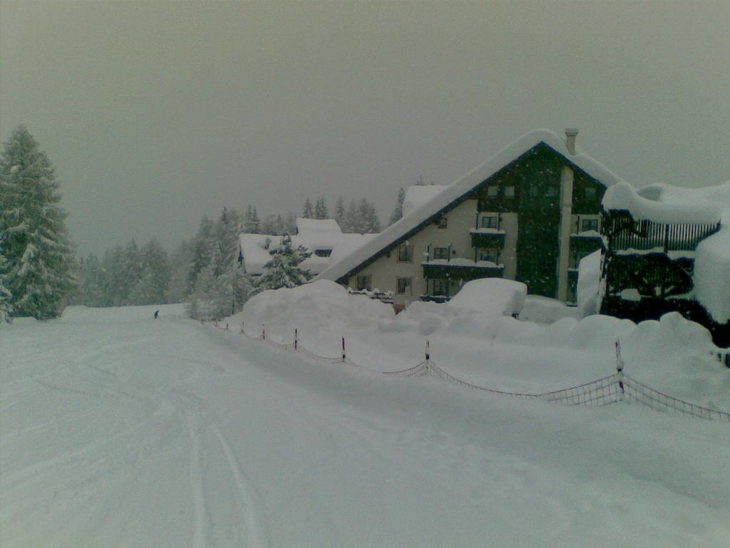 Nevesole Folgarida Resort Aparthotel מראה חיצוני תמונה