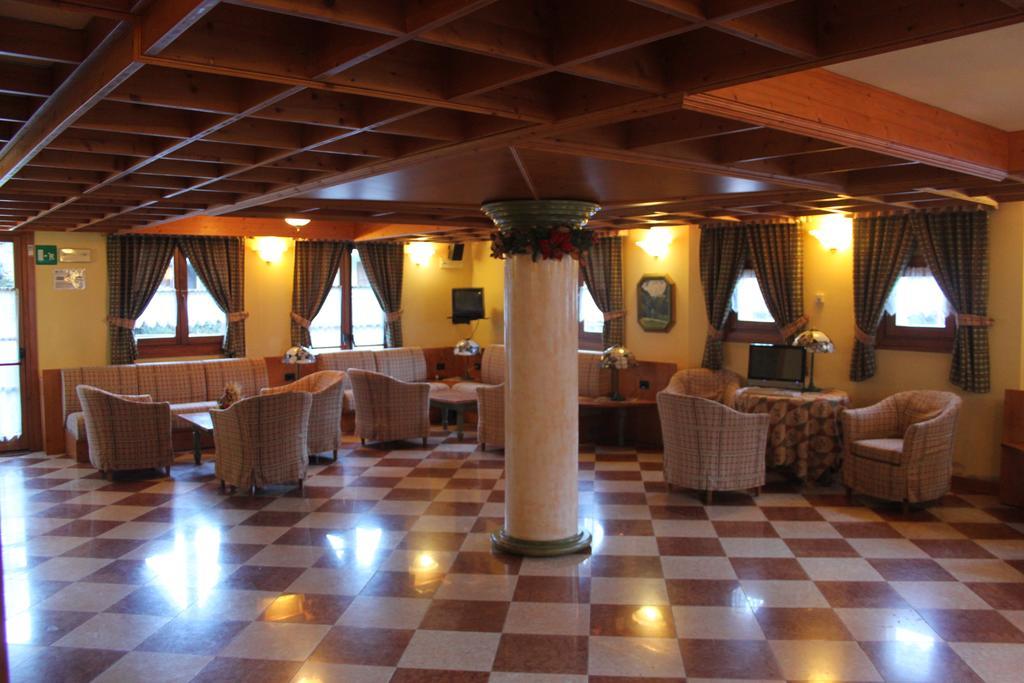 Nevesole Folgarida Resort Aparthotel מראה חיצוני תמונה