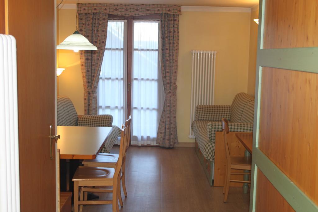 Nevesole Folgarida Resort Aparthotel מראה חיצוני תמונה