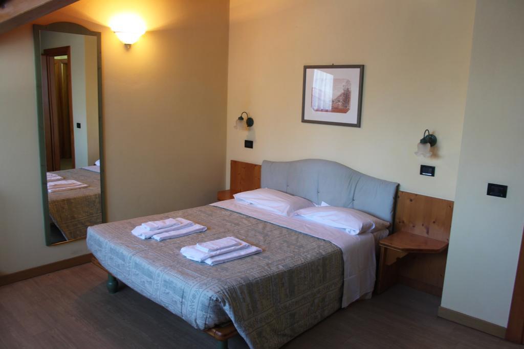 Nevesole Folgarida Resort Aparthotel מראה חיצוני תמונה