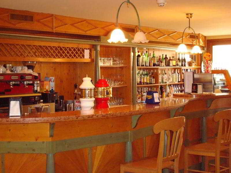 Nevesole Folgarida Resort Aparthotel מראה חיצוני תמונה