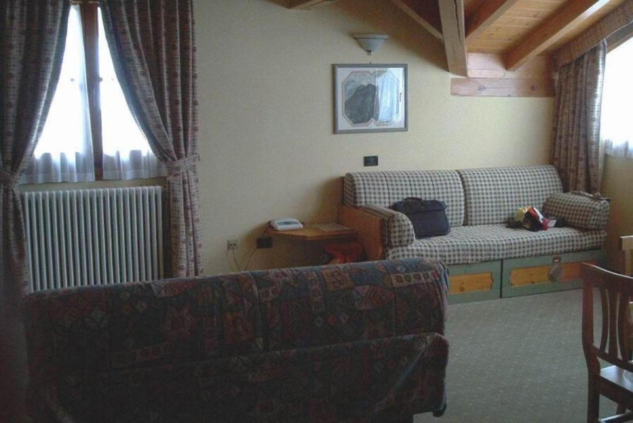 Nevesole Folgarida Resort Aparthotel מראה חיצוני תמונה